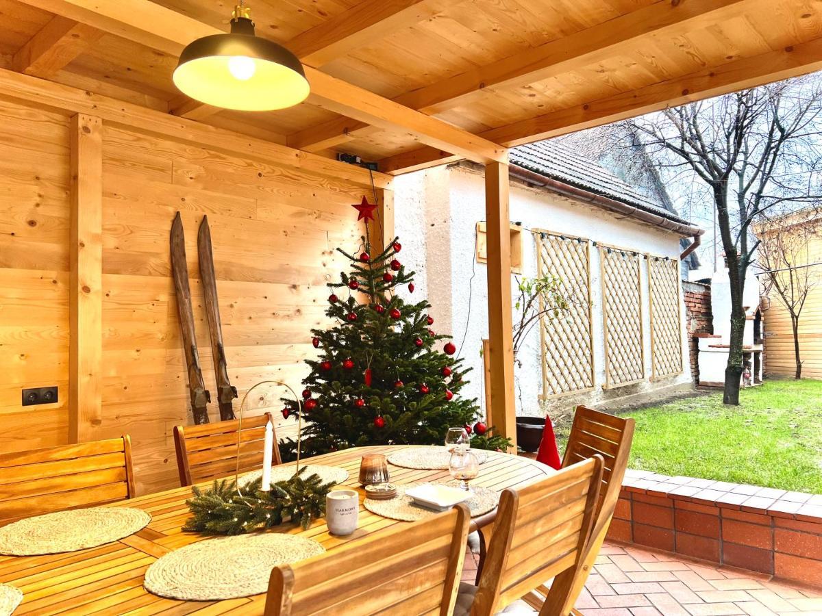 Victoria Gasthaus Rasnov - Charming Vacation House In Rasnov Buitenkant foto