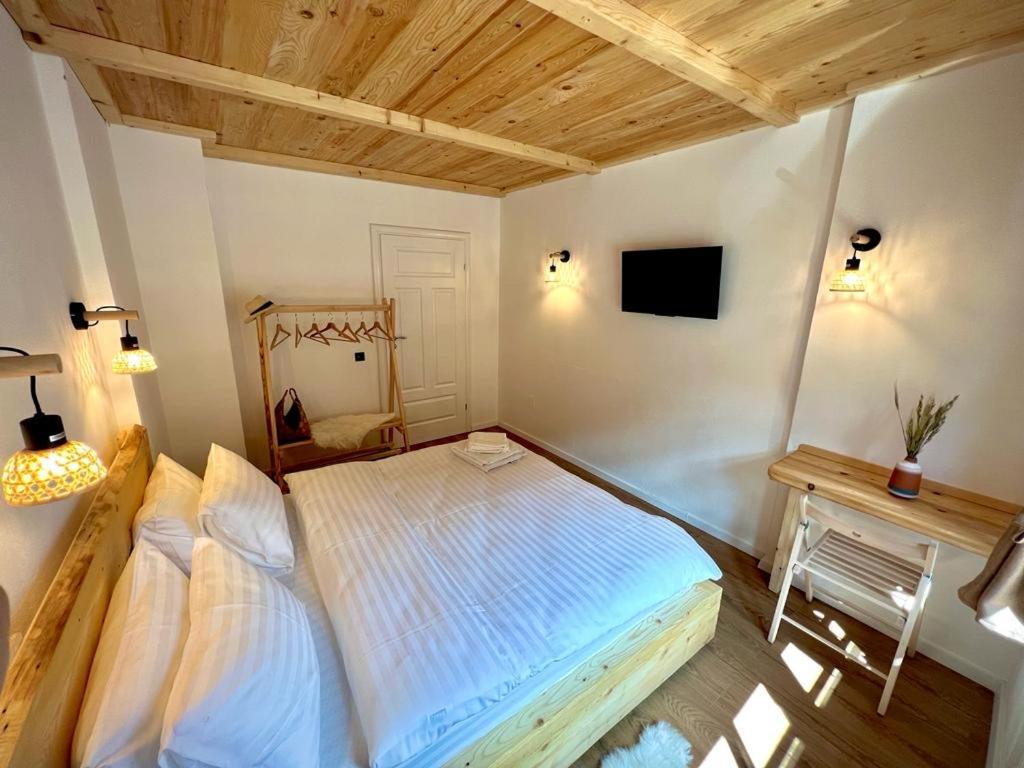 Victoria Gasthaus Rasnov - Charming Vacation House In Rasnov Buitenkant foto